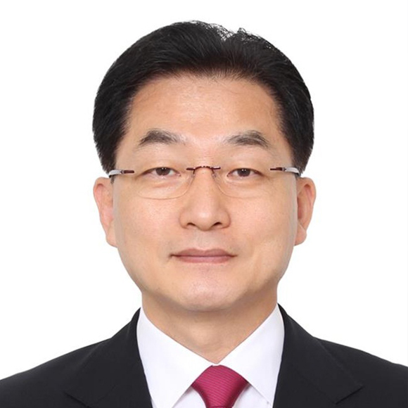 진행자사진